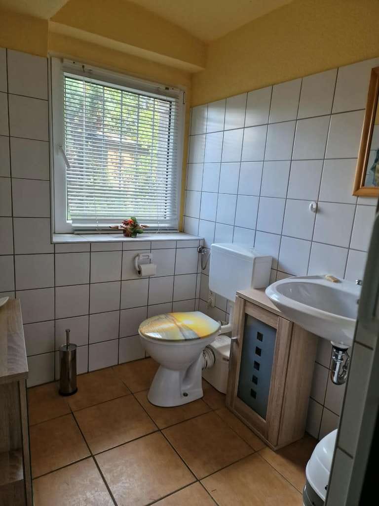 Immobilie in Pößneck - Voll vermietetes MFH mit 2.100 m² Grundstück und Entwicklungspotenzial - Bild 4
