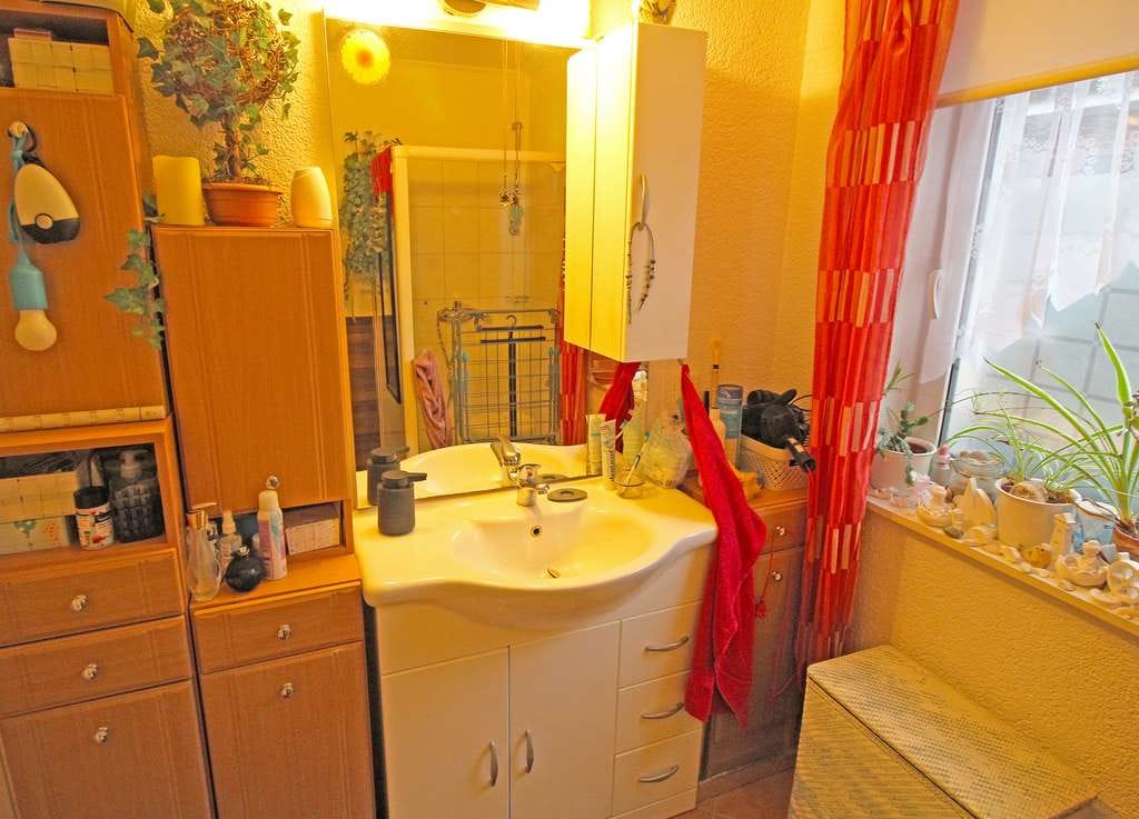Immobilie in Fahrenkrug - *Kapitalanlage* - Vermietetes Zweifamilienhaus in Fahrenkrug - Bild 1