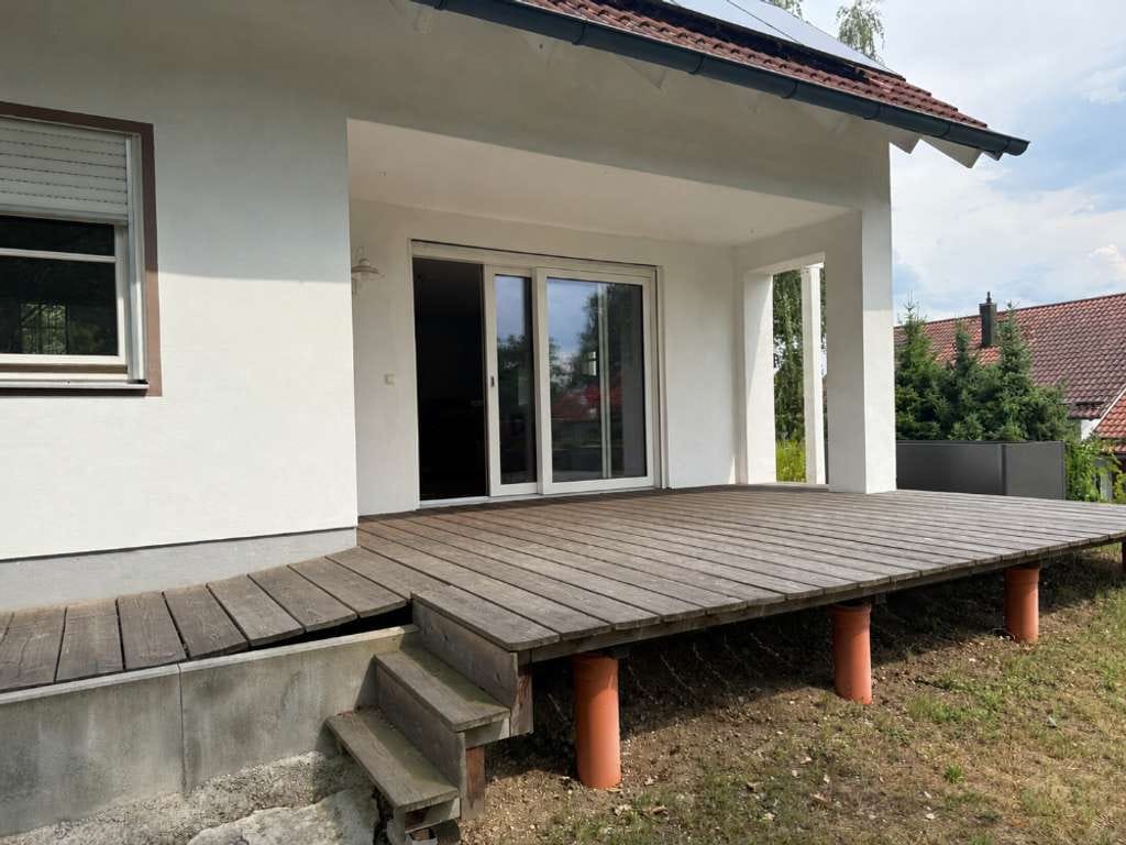 Immobilie in Ergoldsbach - Ch. Schülke Immobilien. Familienfreundliches Einfamilienhaus mit großzügigem Garten in Ergoldsbach! - Bild 3