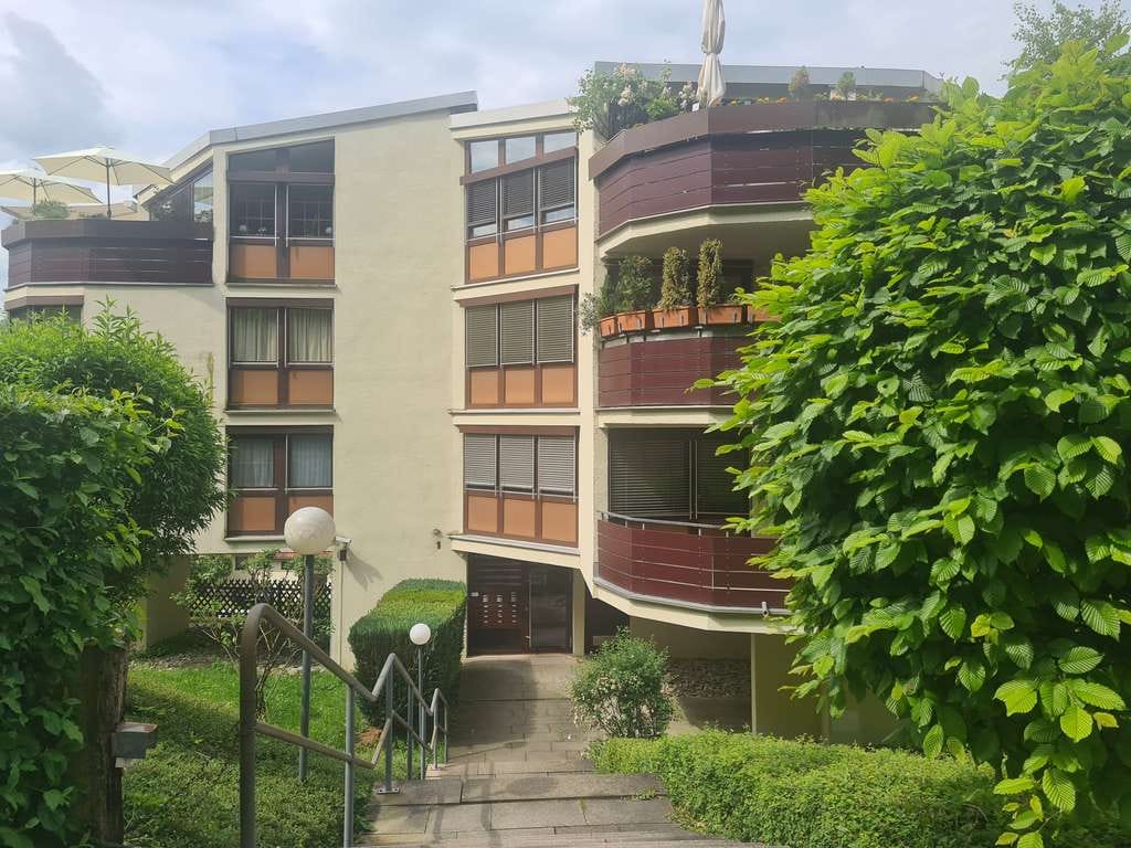 Immobilie in Hülben - Seltene Gelegenheit: 3-Zimmer-Wohnung mit Panoramablick – Gestalten Sie Ihr neues Zuhause nach Ihren - Bild 0