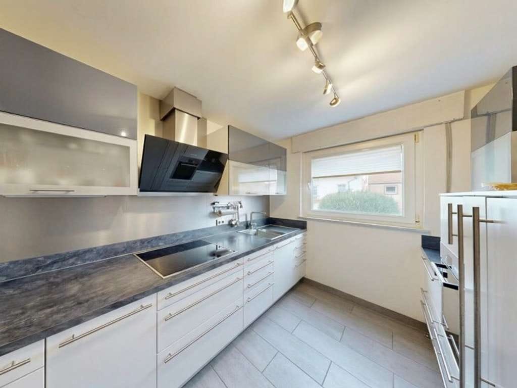 Immobilie in Weisenheim am Berg - Charmanter Bungalow in ruhiger Wohnlage - gepflegt, großzügig und mit viel Herz - Bild 1