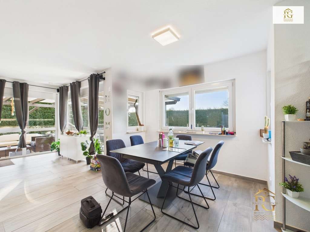 Immobilie in Wischhafen - Gehobenes Einfamilienhaus mit 1.510 qm Grundstück in ruhiger Wohnlage/ Bj.2009 EG saniert 2023 neuwe - Bild 2