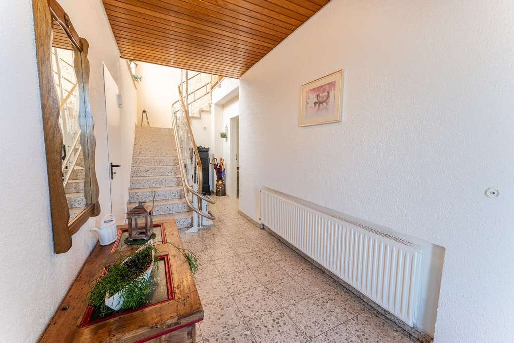 Immobilie in Kobern-Gondorf - Einfamilienhaus mit Einliegerwohnung
in Kobern-Gondorf zu verkaufen - Bild 3