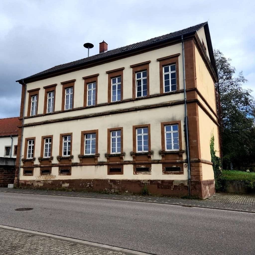 Immobilie in Althornbach - Mehrfamilienhaus , Top Renditeobjekt mit viel Potential in Althornbach, Zweibrücken-Land - Bild 0