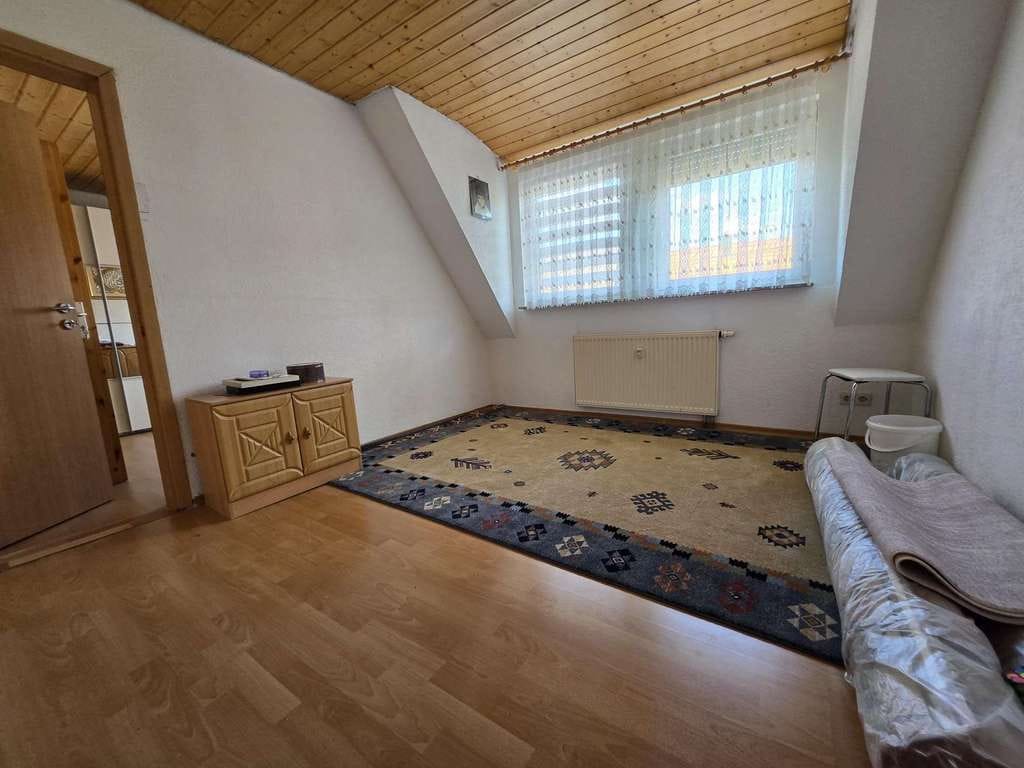 Immobilie in Wildberg - Geräumige 5-Zimmer-Maisonette in Effringen zu verkaufen... - Bild 1