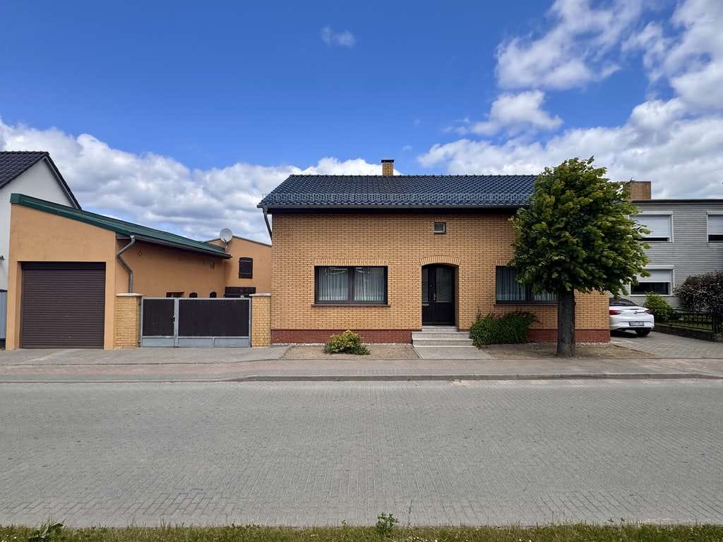 Immobilie in Chorin - Super gepflegtes Haus, neue Energietechnik,  schöner Garten und massive Nebengebäude - Bild 0