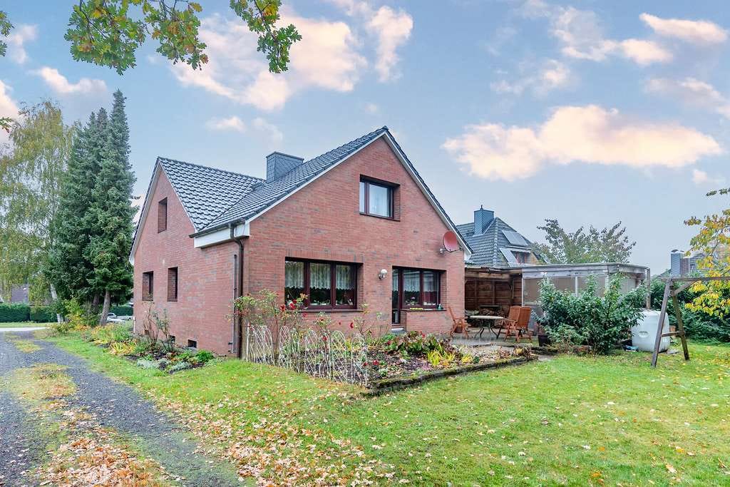 Immobilie in Brackel - Ein- bis Zweifamilienhaus - Bild 0