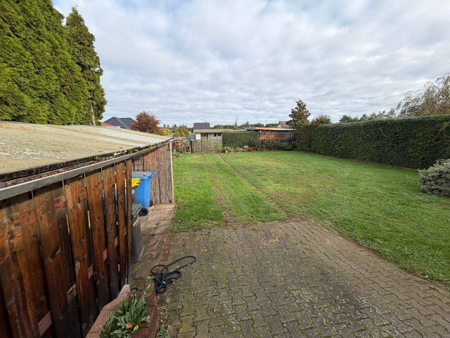Immobilie in Zerbst/Anhalt - großes Einfamilienhaus in Zerbst mit geräumiger Garage und großem Grundstück - Bild 1