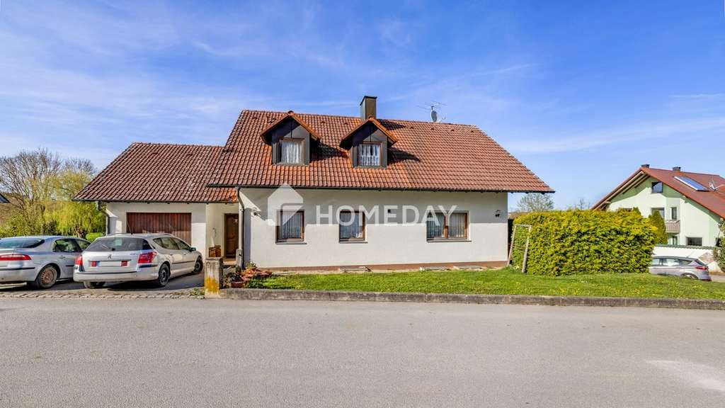 Immobilie in Mainburg - Charmantes 3-Parteienhaus in ruhiger Hanglage – teils vermietet, mit Garten & Terrasse - Bild 0