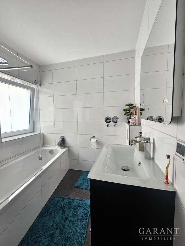 Immobilie in Weinsberg - !! Top renoviert !! Schicke 2-Zimmer-Wohnung mit Charme !! - Bild 3