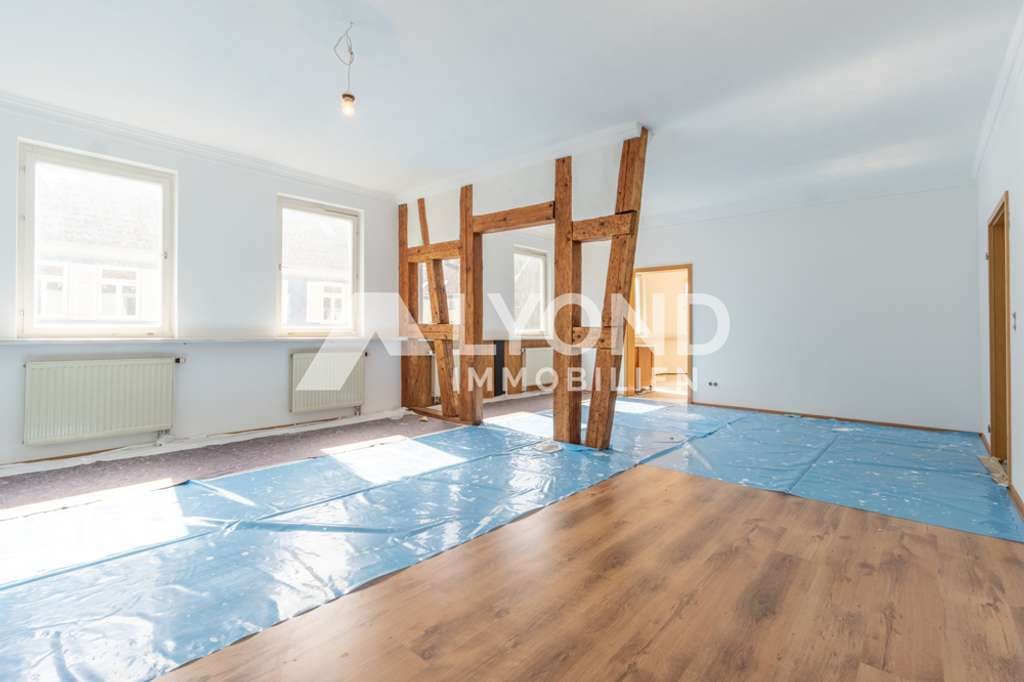 Immobilie in Sulz am Neckar - Einzigartige Altbauwohnung mit Charakter, Holzbalken und Terrasse in Sulz am Neckar - Bild 3