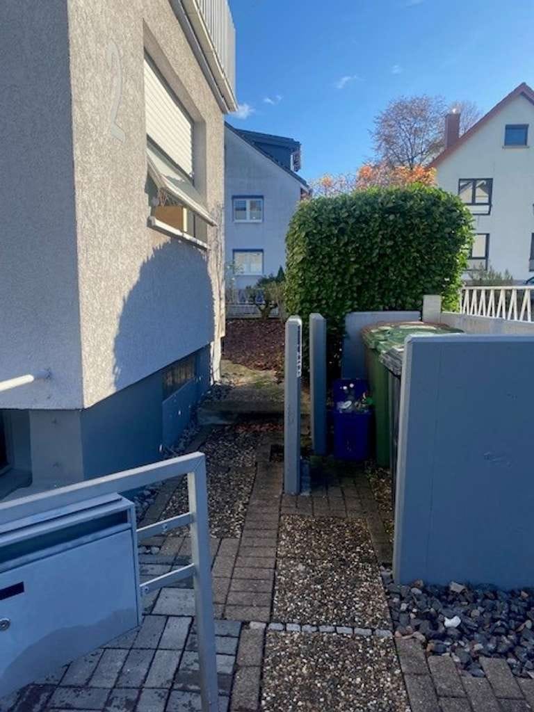 Immobilie in Nußloch - Nussloch interessantes 3 Familien Haus mit zusätzlicher Gewerbeeinheit - Bild 2