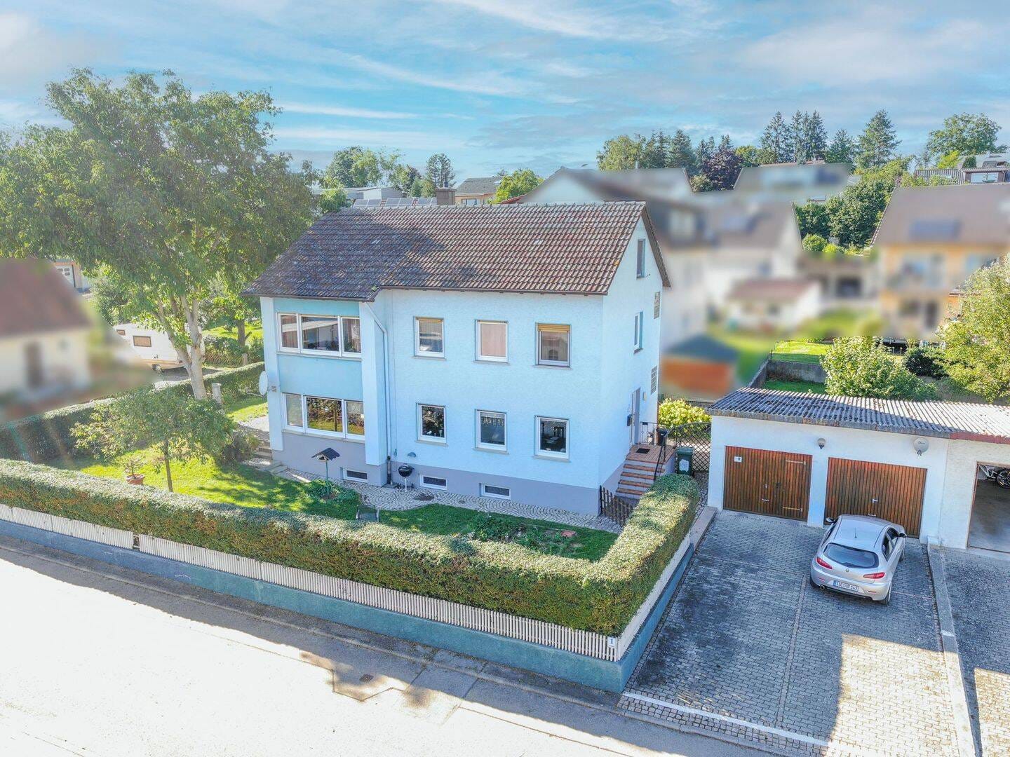 Immobilie in Ostrach - Großzügiges Zweifamilienhaus mit Potenzial in Ostrach - Bild 2