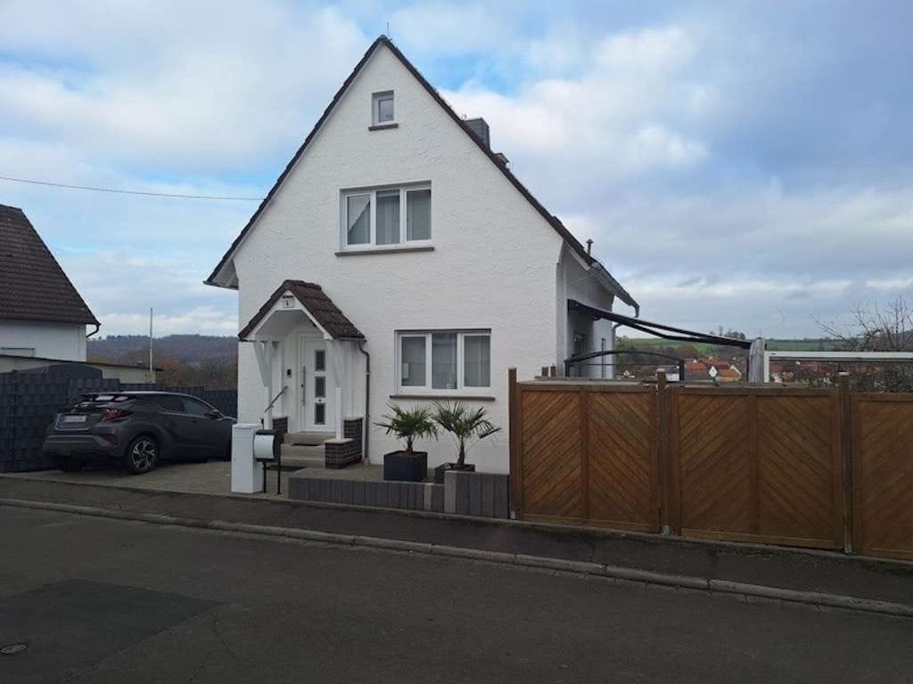Immobilie in Gemünden (Felda) - EFH mit Garten in Gemünden (Felda) Nieder-Gemünden - Bild 1