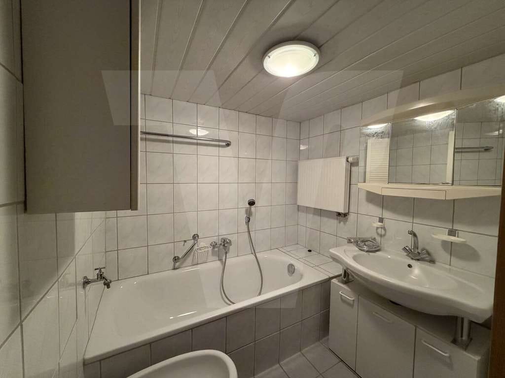 Immobilie in Wallerstein - Charaktervolles Ensembleschutz-Anwesen mit Nebengebäuden und Garten - Bild 4