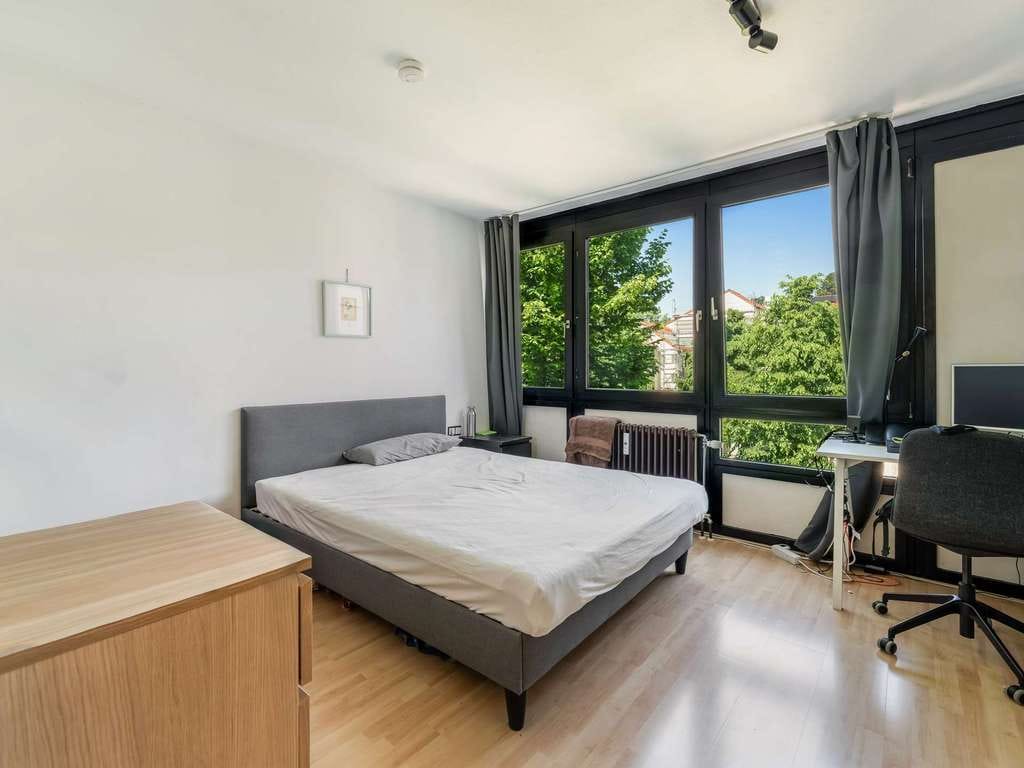 Immobilie in Neubiberg - Großzügiges Wohnen in Neubiberg: 3 Schlafzimmer, großer Wohn-Ess-Bereich & Südwestbalkon - Bild 4