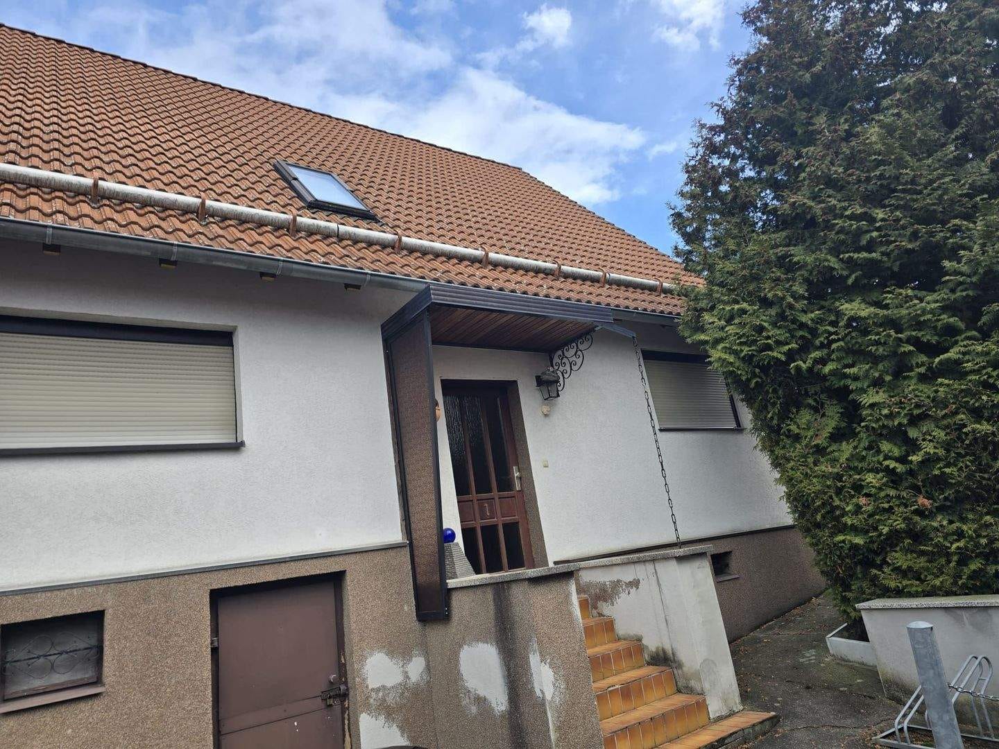 Immobilie in Breitungen/Werra - Einfamilienhaus mit Garage und Nebengebäude in Breitungen  - Bild 1