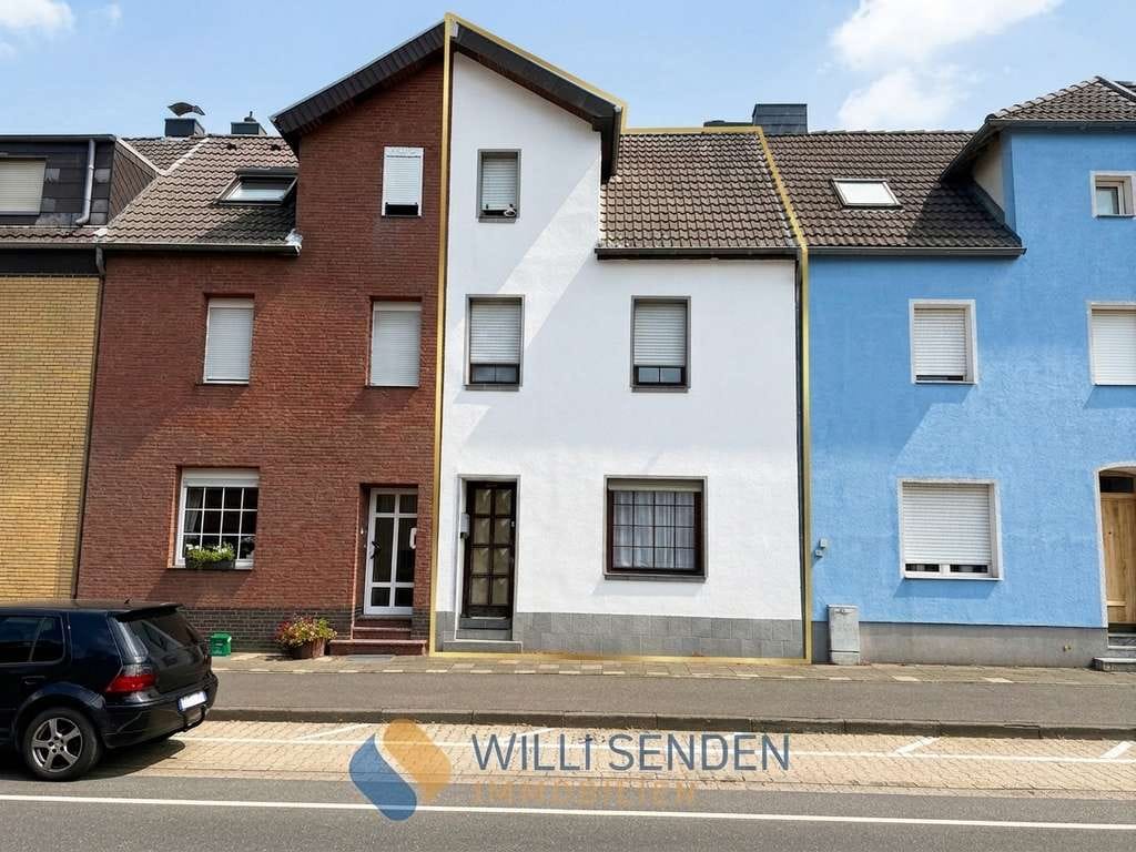 Immobilie in Düren - Renovierungsbedürftiges Reihenhaus mit viel Potenzial für Handwerker und kreative Gestalter - Bild 0
