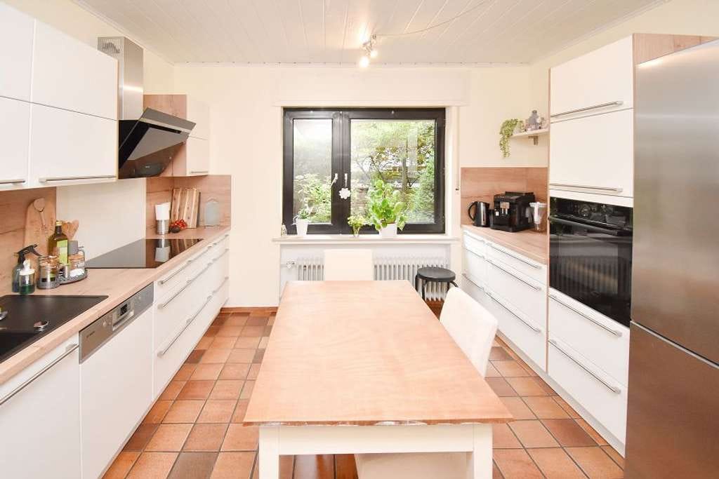 Immobilie in Schloß Holte-Stukenbrock - Schloß Holte-Stukenbrock: Geräumiges Mehrfamilienhaus mit großzügigem Garten! - Bild 3