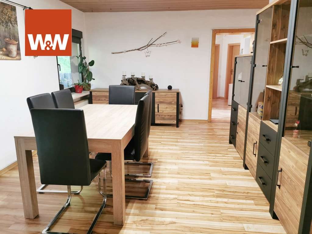 Immobilie in Wilnsdorf - ***Ein/Zweifamilienhaus in ruhiger Naturlage mit herrlicher Aussicht!*** - Bild 3