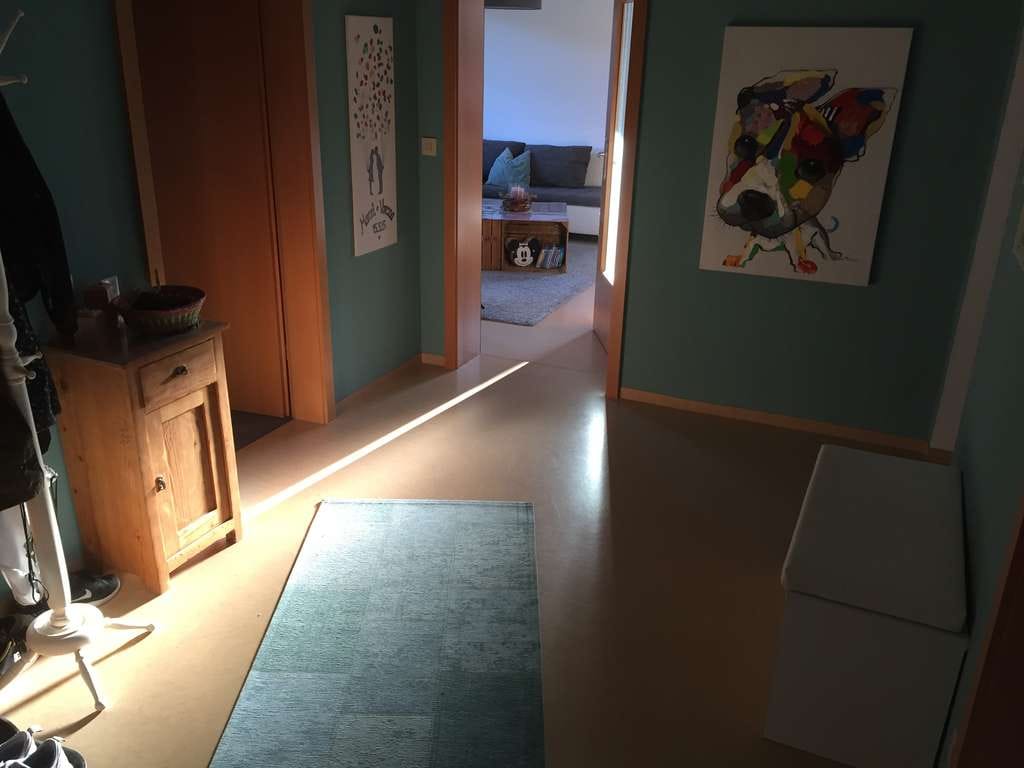 Immobilie in Aystetten - Wohnung mit Renovierungsbedarf im modernisierten Haus  ideal für Eigennutzer & Investoren“ - Bild 3