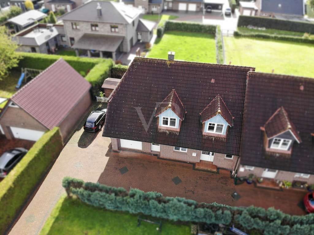 Immobilie in Friesoythe - Bezugsfreie Doppelhaushälfte mit Einfamilienhauscharakter - Bild 3