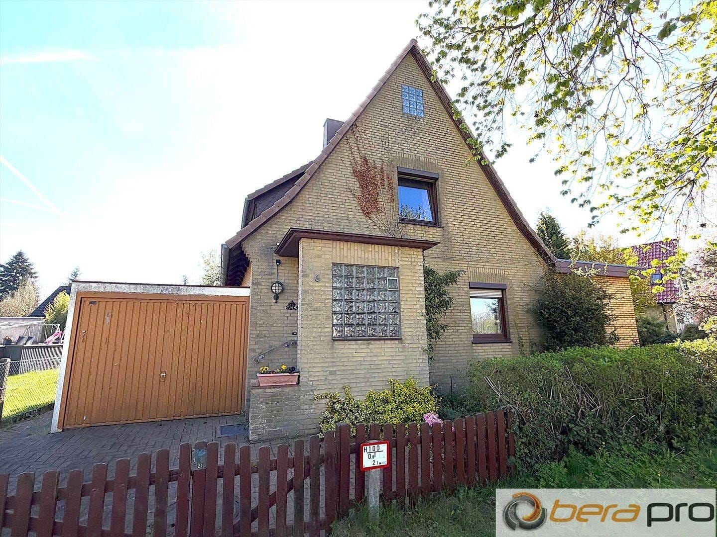Immobilie in Ebstorf - Ihr neues Zuhause in Ebstorf! Einfamilienhaus mit Gestaltungspotential in ruhiger Lage - Bild 0
