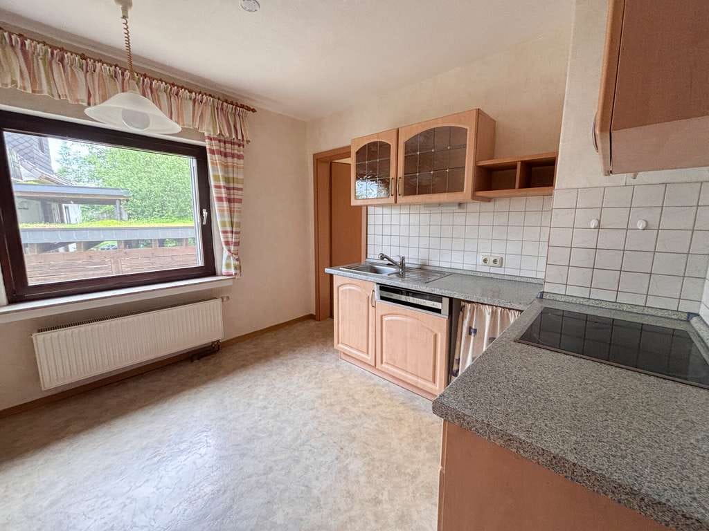 Immobilie in Windeck - Ein-/Zweifamilienhaus mit großzügigem Hanggrundstück in idyllischer Lage von Windeck! - Bild 5
