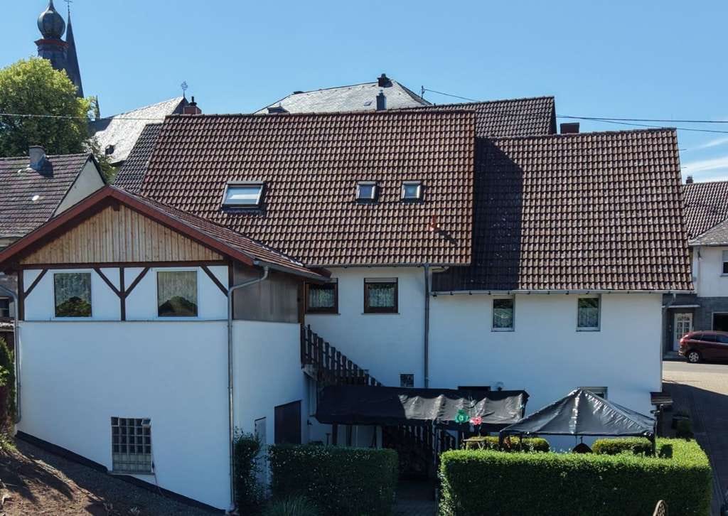 Immobilie in Sien - Landlust statt Großstadtfrust! Gr. freist. EFH mit ELW, Ganzjahresterrasse, tollem Garten und Garage - Bild 2