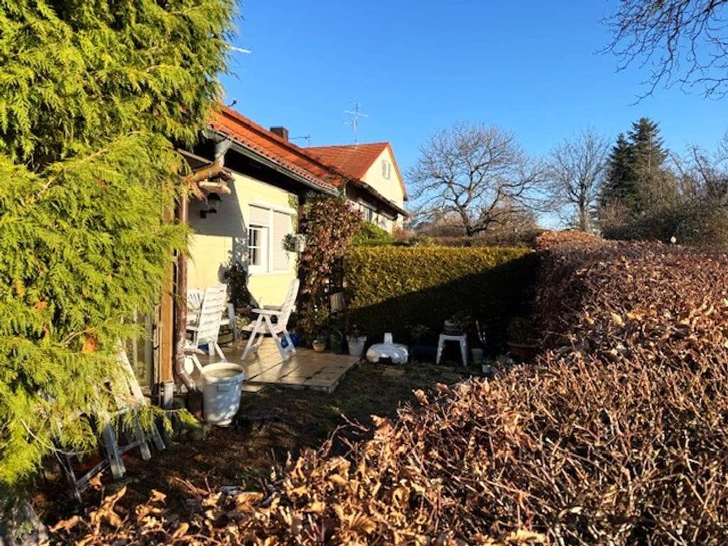Immobilie in Bad Boll - Aufgepasst!!  Älteres Wohnhaus,schöne,ruhige Lage,in Bad Boll für kreative Gestalter - Bild 2