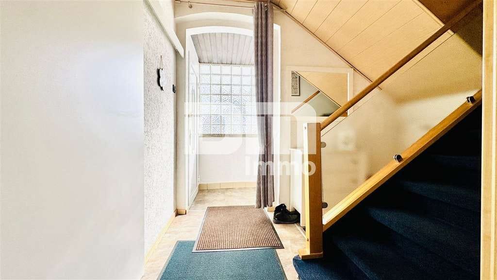 Immobilie in Niestetal - Ein bis Zweifamilienhaus mit 2 Terrassen, Garage und angelegtem Gartenbereich - Bild 4