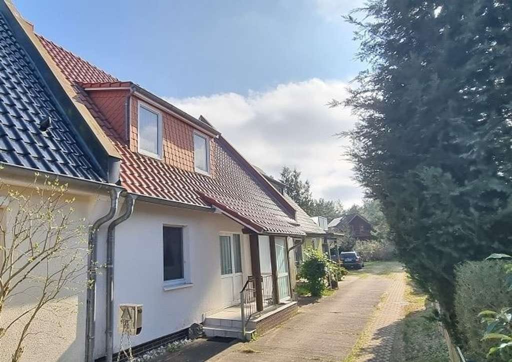 Immobilie in Pruchten - BÖRS - Immobilien ++ Reihenhaus in Darß- und Ostseenähe
- 18356 Pruchten - Bild 0