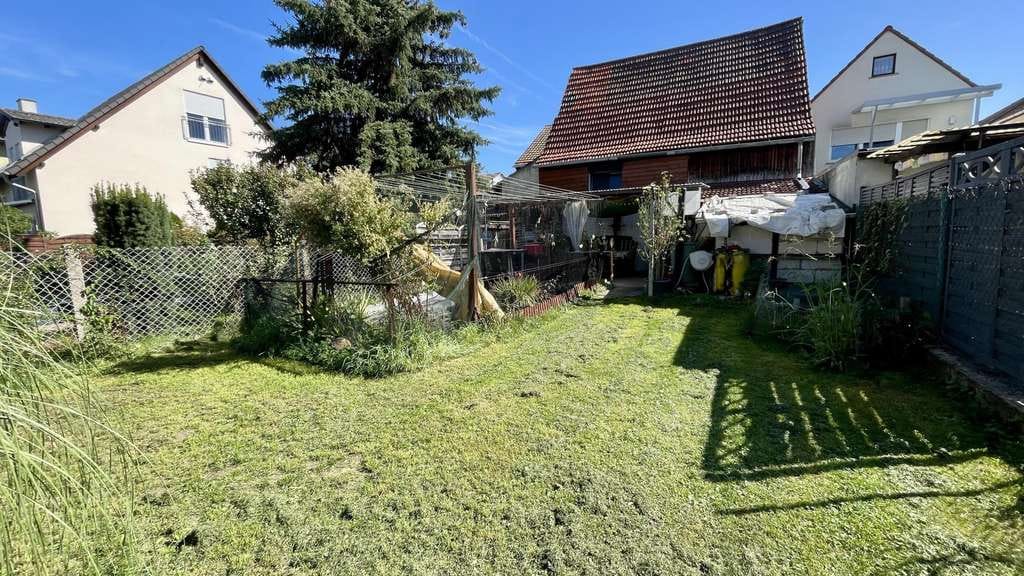 Immobilie in Heddesheim - Einfamilienhaus mit Scheune & großem Garten! - Bild 1