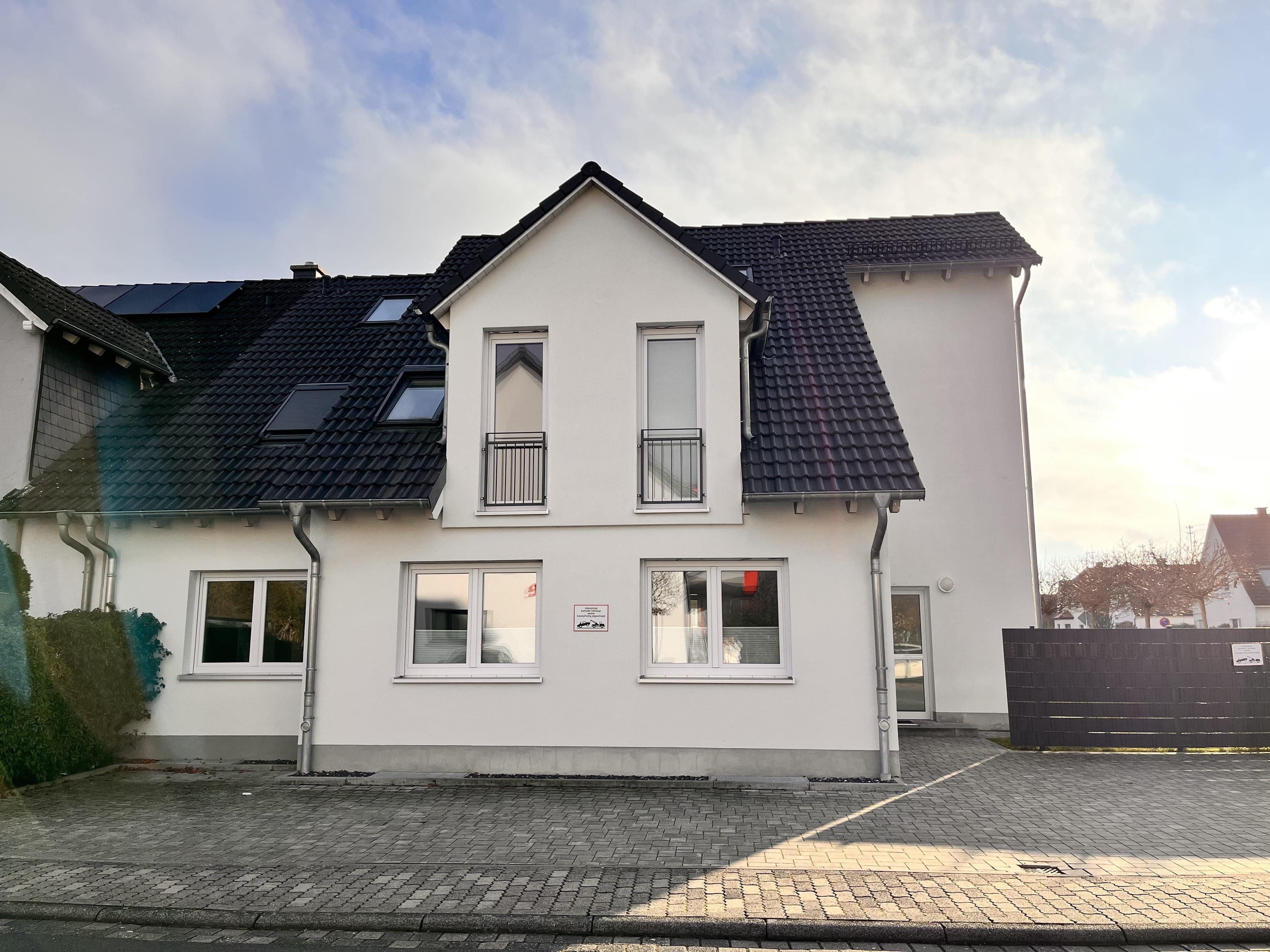 Immobilie in Karlstein am Main - Neuwertig und viel Platz - Bild 2