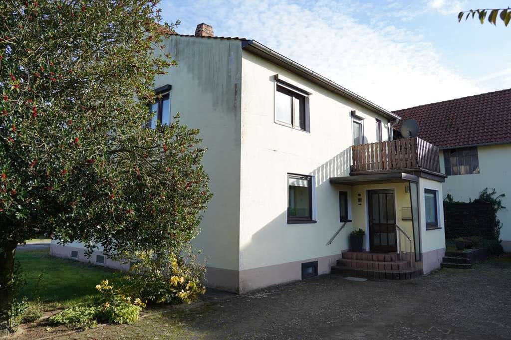 Immobilie in Edemissen - * Eigentumswohnung mit ca. 1.000 m² Grundstücksanteil * - 3-Zi.-Wohnung mit Garage in Wipshausen - Bild 0