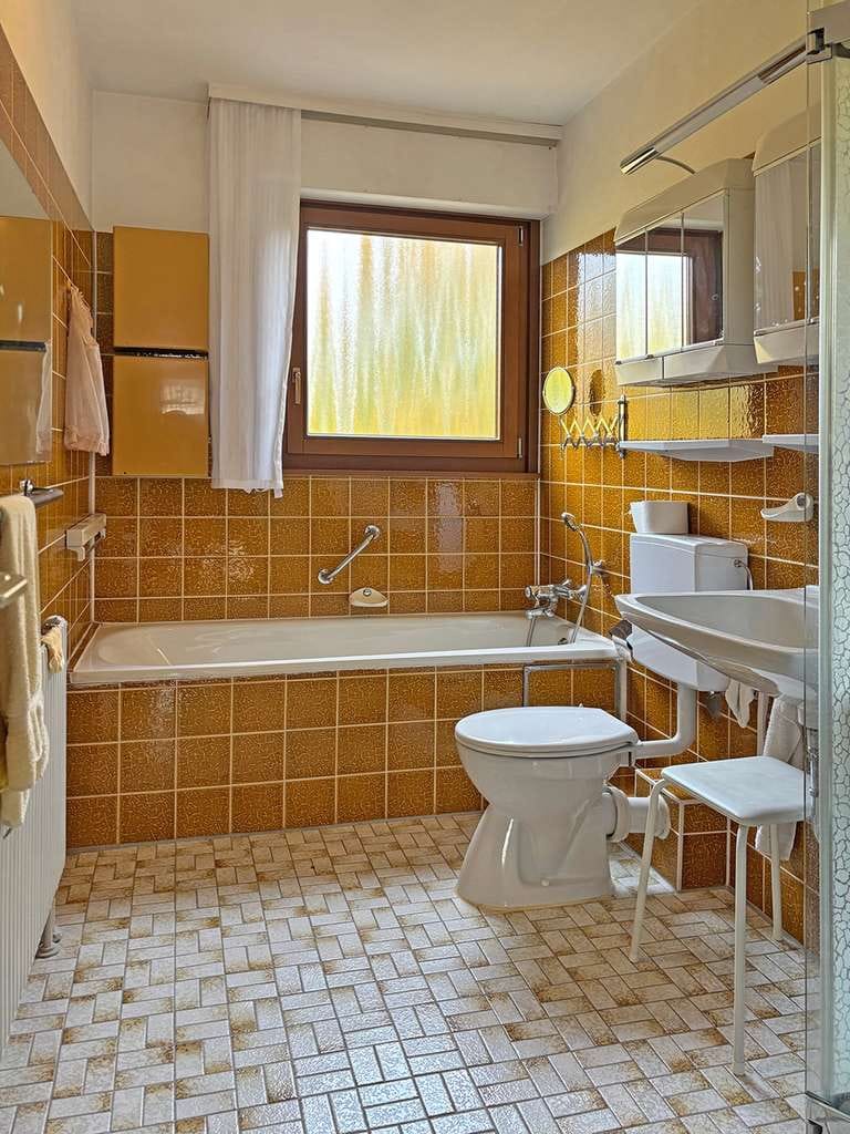 Immobilie in Besigheim - FAMILIENHAUS IN DER WESTSTADT – VIEL PLATZ FÜR WOHNEN, ARBEITEN & LEBEN – bezugsfrei - Bild 4