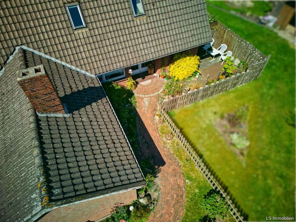 Immobilie in Westerstede - Zweifamilienhaus in ruhiger Lage von Westerstede-Linswege - Bild 2
