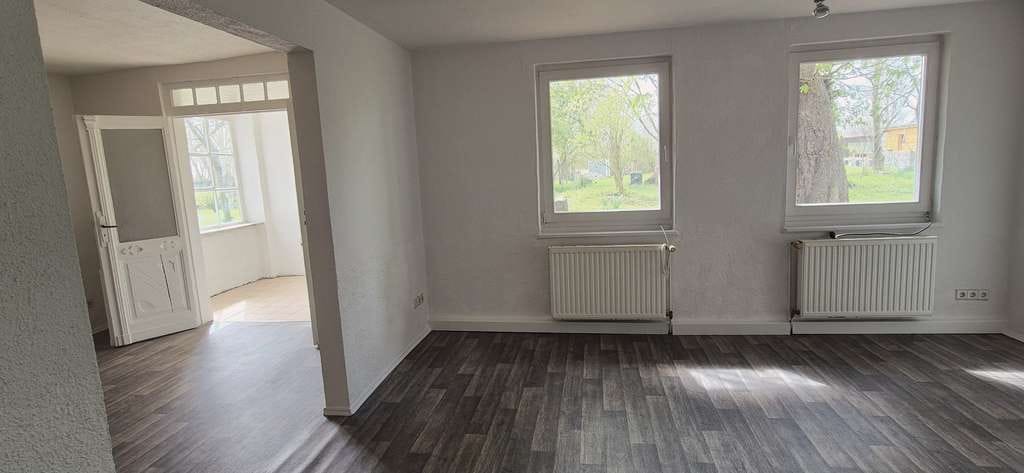 Immobilie in Mesekenhagen - Idyllisches Reetdachhaus-Ensemble mit großem Grundstück in Wassernähe 9 km von Uni-Stadt Greifswald - Bild 4