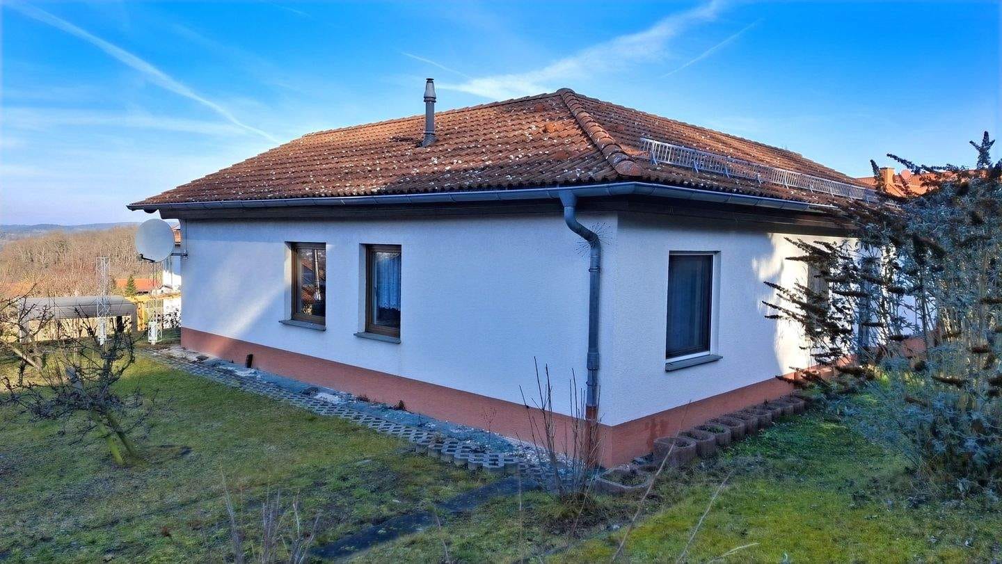 Immobilie in Nimritz - Wohnen auf einer Ebene - Einfamilienhaus im Bungalowstil in Nimritz! - Bild 0