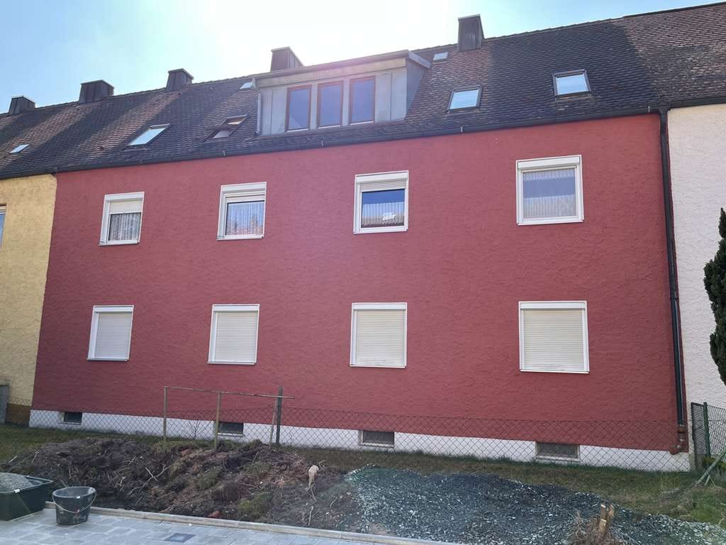 Immobilie in Weiden in der Oberpfalz - Leerstehendes 5-Familienhaus in ruhiger Wohnlage von Weiden zu verkaufen - Bild 2