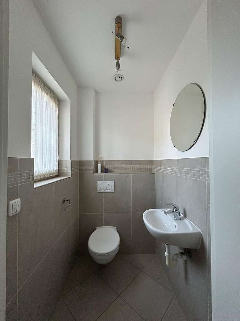Immobilie in Sauerlach - Moderne Doppelhaushälfte mit Top-Ausstattung in Sauerlach - Ihr neues Zuhause wartet! - Bild 4