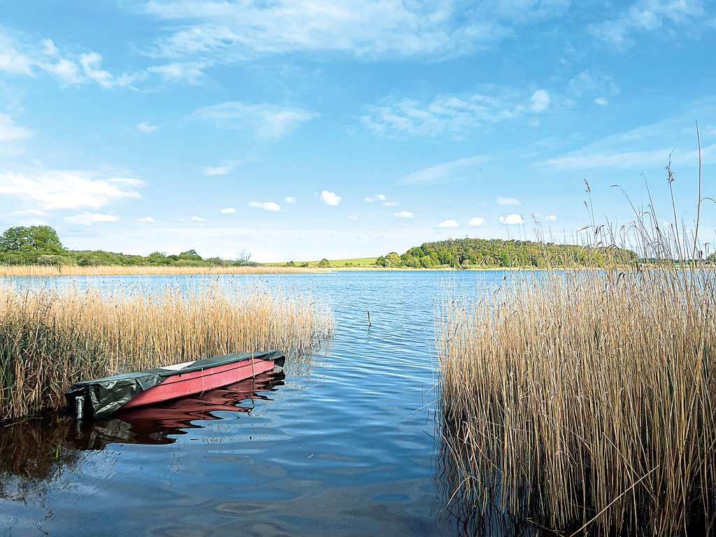 Immobilie in Roskow - Attraktives Freizeit- und Erholungsgrundstück am Beetzsee, bebaut mit einem Ferienhaus - Bild 1