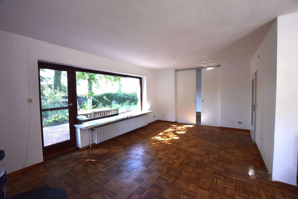 Immobilie in Kakenstorf - Charmantes  Einfamilienhaus mit Einliegerwohnung und idyllischem Garten - Bild 4