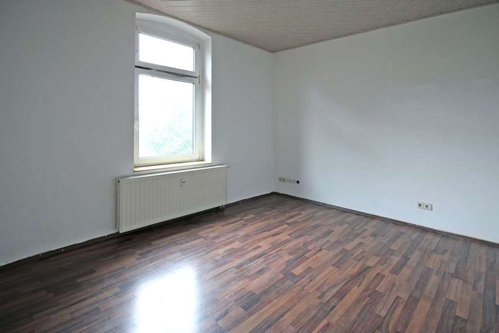 Immobilie in Calbe (Saale) - Modernisiertes Mehrfamilienhaus mit vier Einheiten in Calbe (Saale) - Bild 2