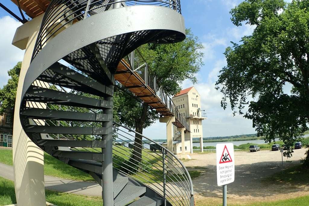 Immobilie in Letschin - Außergewöhnliche Gastro- & Eventlocation mit Ferienwohnung direkt an der Oder - Bild 2