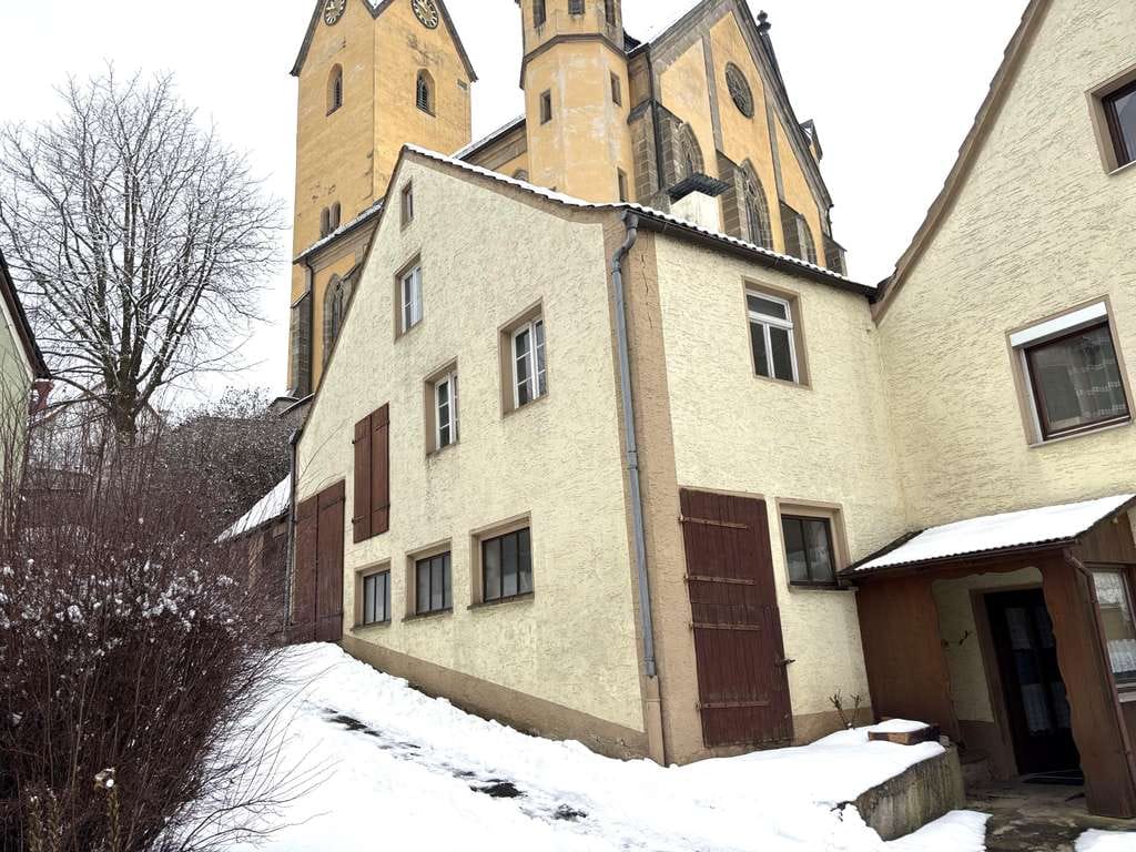 Immobilie in Heidenheim - Kleiner Bauernhof in der Ortsmitte von Hechlingen am See
 - Bild 1
