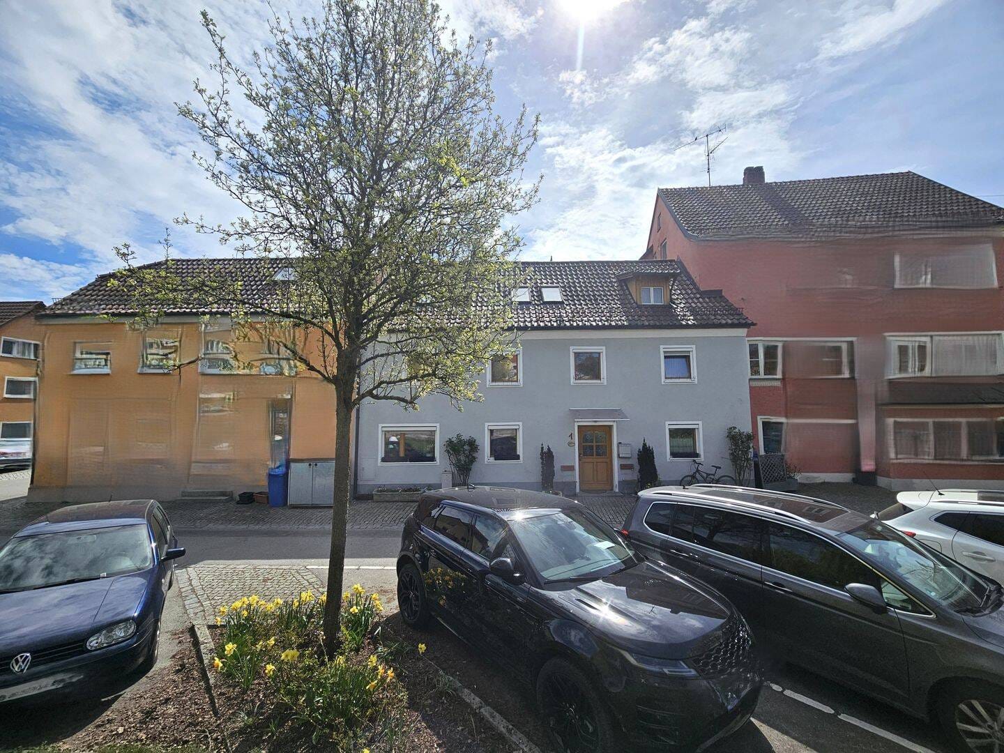 Immobilie in Vilshofen an der Donau - Denkmalgeschütztes Stadthaus mit Vilsblick - Attraktive Kapitalanlage mit 3 Wohneinheiten-Potenzial - Bild 1