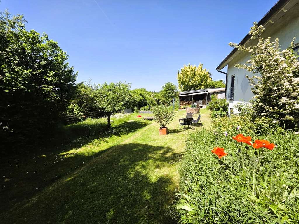 Immobilie in Simmern/Hunsrück - Modernes WOHNHAUS mit GARTENPARADIES in fussläufiger SEENÄHE in Simmern zu verkaufen! - Bild 1
