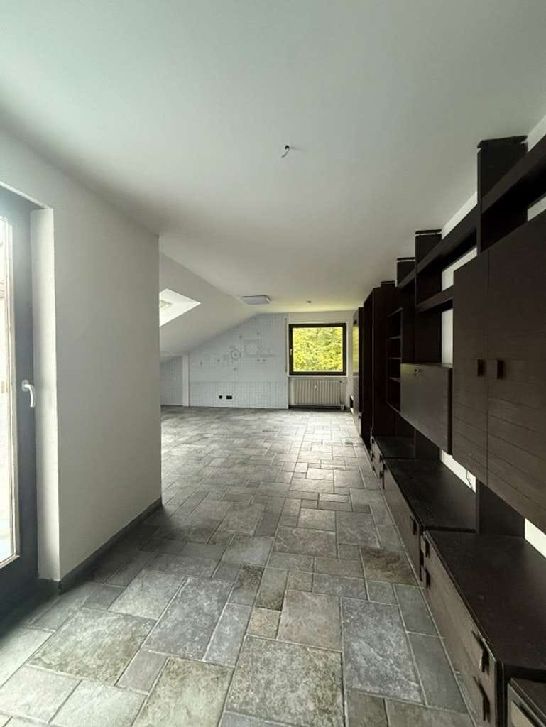 Immobilie in Unterreichenbach - Charmantes 1-Zimmer-Appartement mit Dachterrasse in Unterreichenbach – frisch renoviert  - Bild 0