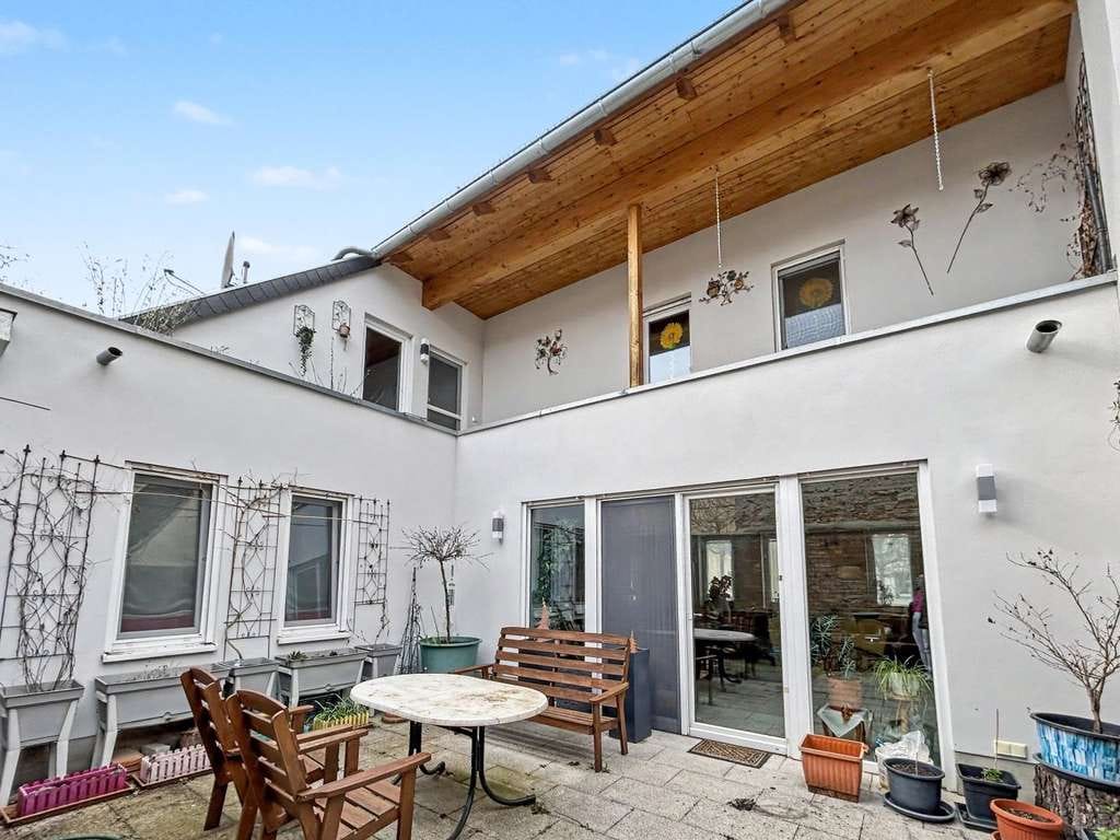 Immobilie in Gleina - Viel Platz für große Familien, Hobbys und individuelle Wohnträume - Einfamilienhaus in Gleina - Bild 2